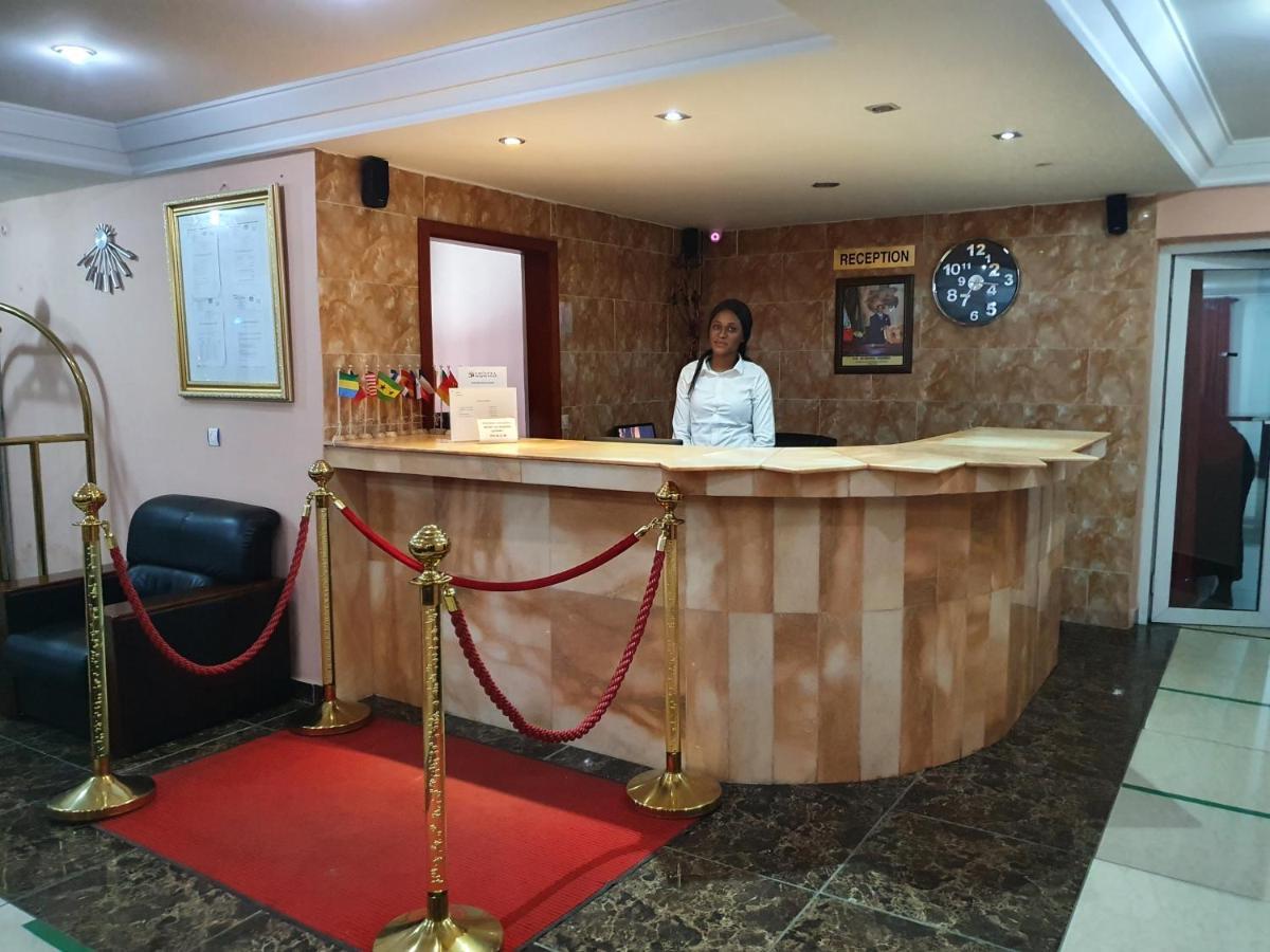 Hotel Imperial Libreville Buitenkant foto