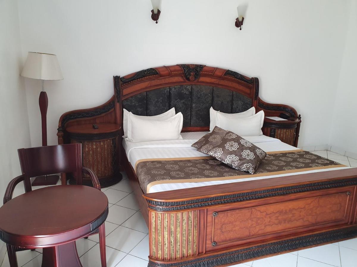 Hotel Imperial Libreville Buitenkant foto