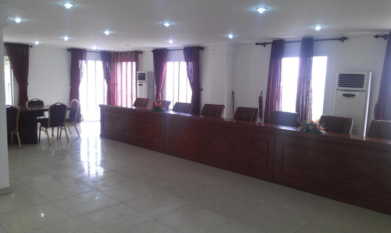 Hotel Imperial Libreville Buitenkant foto